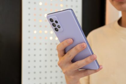 Samsung Galaxy S24 Ultra Launch: Kya Yeh iPhone Ko Beat Kar Sakta Hai?