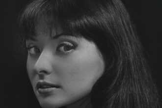 Sydney Sweeney: From Small Town Girl to Hollywood's Hottest Star - Her Journey Will Inspire You!