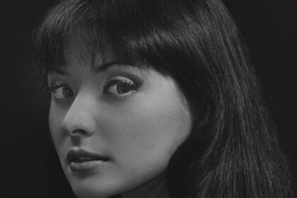 Sydney Sweeney: From Small Town Girl to Hollywood's Hottest Star - Her Journey Will Inspire You!