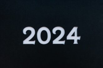 IPL 2026 Points Table Guide: Mumbai Indians और Chennai Super Kings की Race Dekhiye