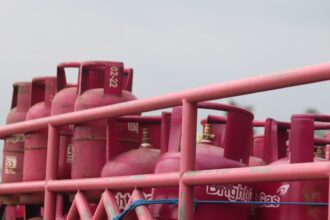 LPG Cylinder Price in India 2026: Mumbai ₹857, Delhi ₹832 - Check Latest Rates in Your City