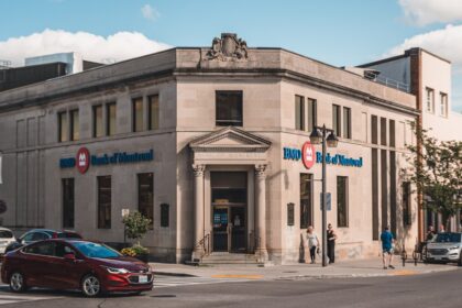 IndusInd Bank Complete Guide 2026: Credit Cards, Savings Account Benefits & Branch Locations