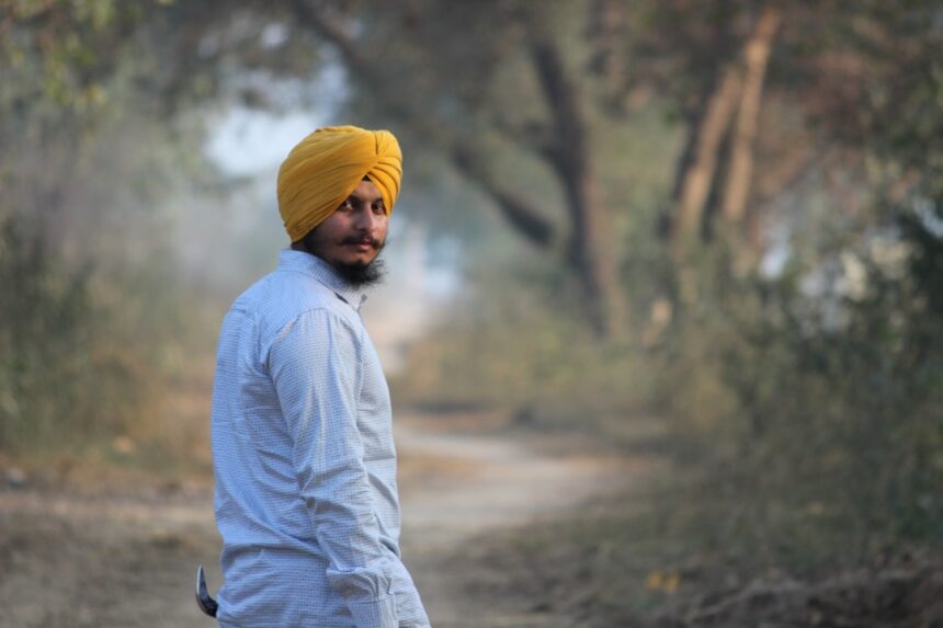 डकैत Films का Rise: From Sholay to Mirzapur - Indian Cinema के Outlaw Heroes