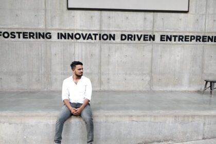 Vijay Kumar Rajendran: From Humble Beginnings to Tech Leadership in India's Digital Revolution