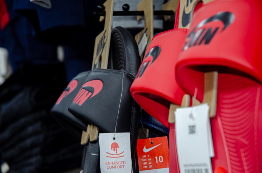 भारतीय Sports Equipment आयात: Decathlon से Nike तक कैसे बदल गया खेल का business