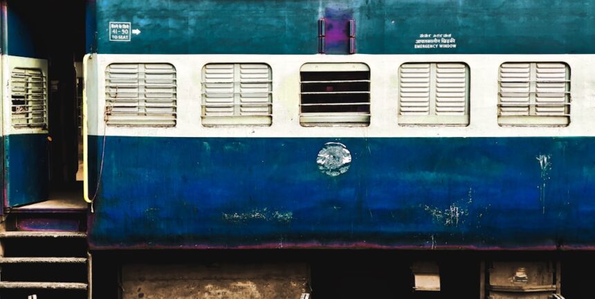 Indian Railways Train Booking Guide 2026: IRCTC से लेकर Tatkal Ticket तक Complete Process