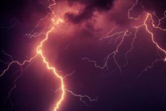 Gewitter Ki Complete Guide: German Thunderstorms Ka Science Aur India Mein Weather Patterns