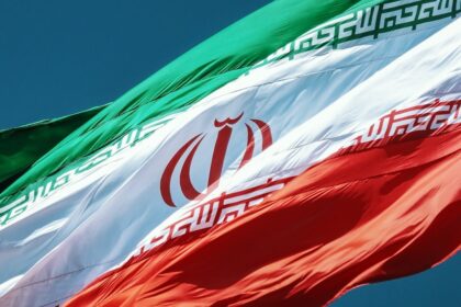 US-Iran Tech Sanctions War: How Apple, Google, Microsoft Block Iranian Apps in 2026