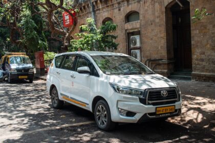 Toyota Innova Crysta 2026: Price, Features aur Complete Review - Kya Ye MPV King Hai?