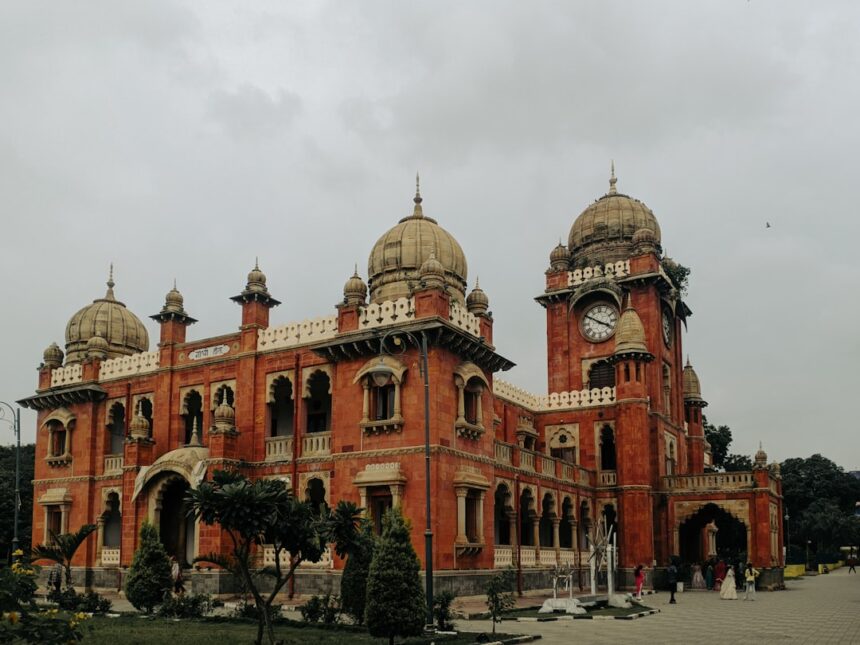 Indore Weather Guide 2026: Best Times to Visit, Monsoon Tips & Climate Patterns