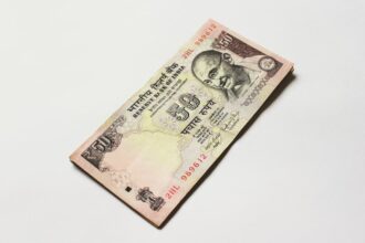 Digital Cheques vs Traditional Banking: HDFC और SBI Customers के लिए Complete Guide 2026